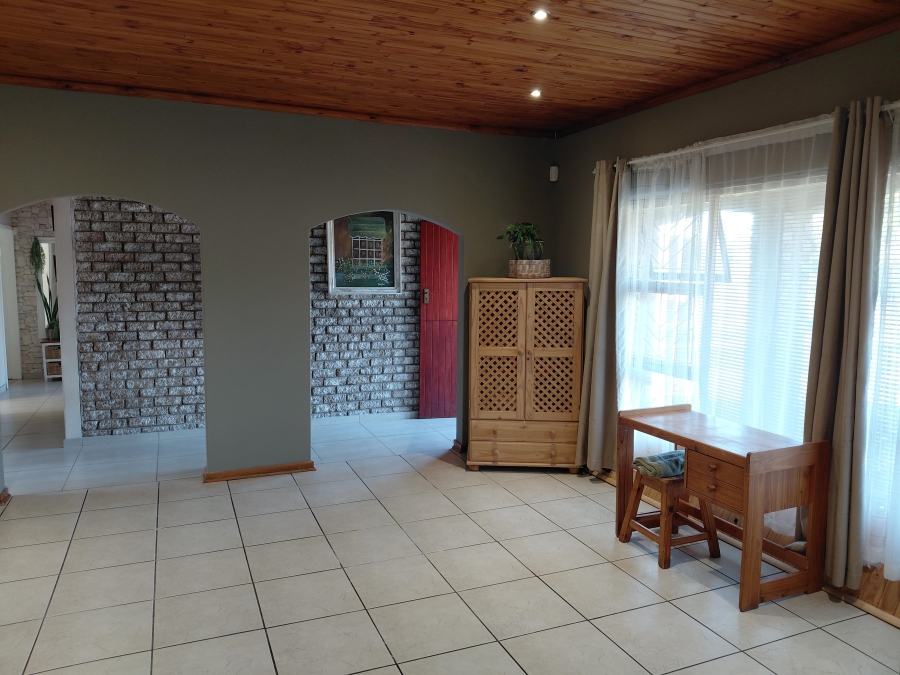 3 Bedroom Property for Sale in Strelitzia Park Eastern Cape